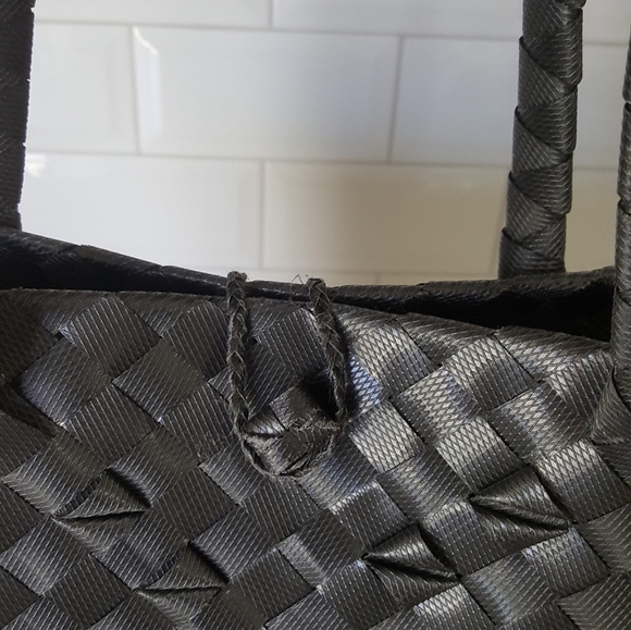 BAYONGCIAGA Handwoven Beach Summer Tote - Picture 5 of 7